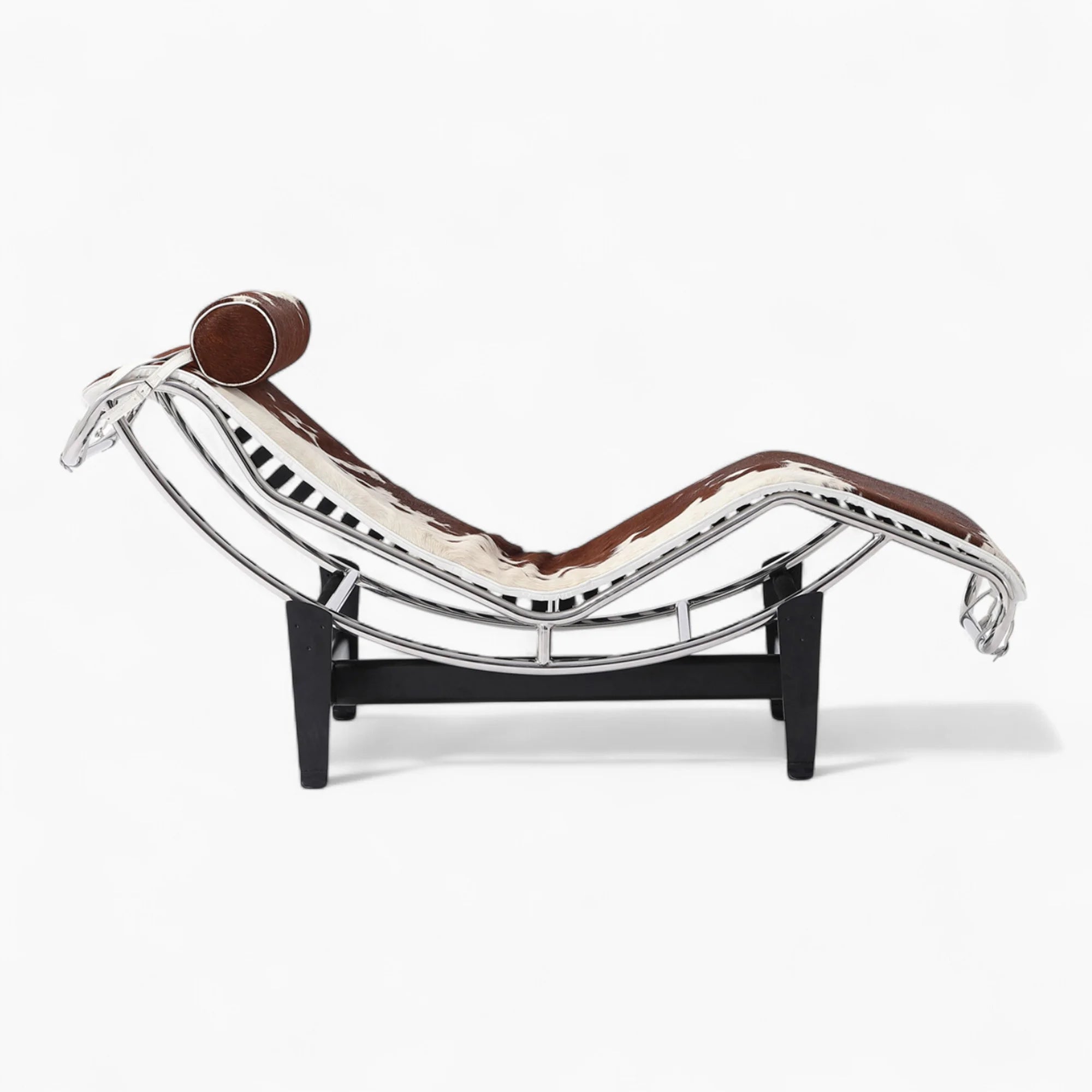 Corbusier LC4 Chaise Lounge – Iconic Modern Reclining Chair