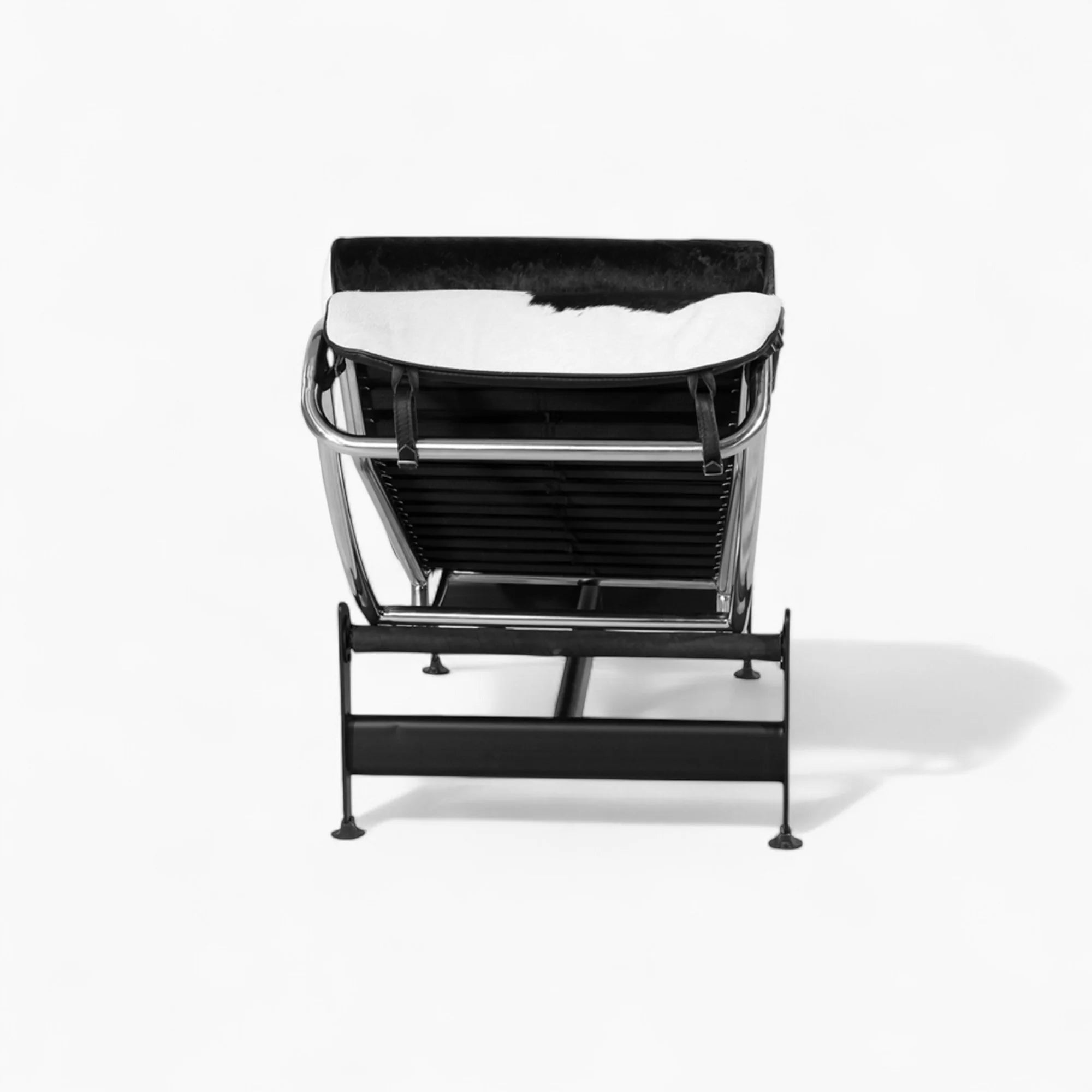 Corbusier LC4 Chaise Lounge – Iconic Modern Reclining Chair