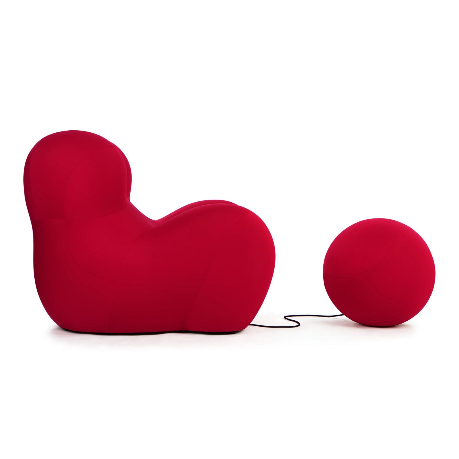 La Mamma Armchair and Ottoman