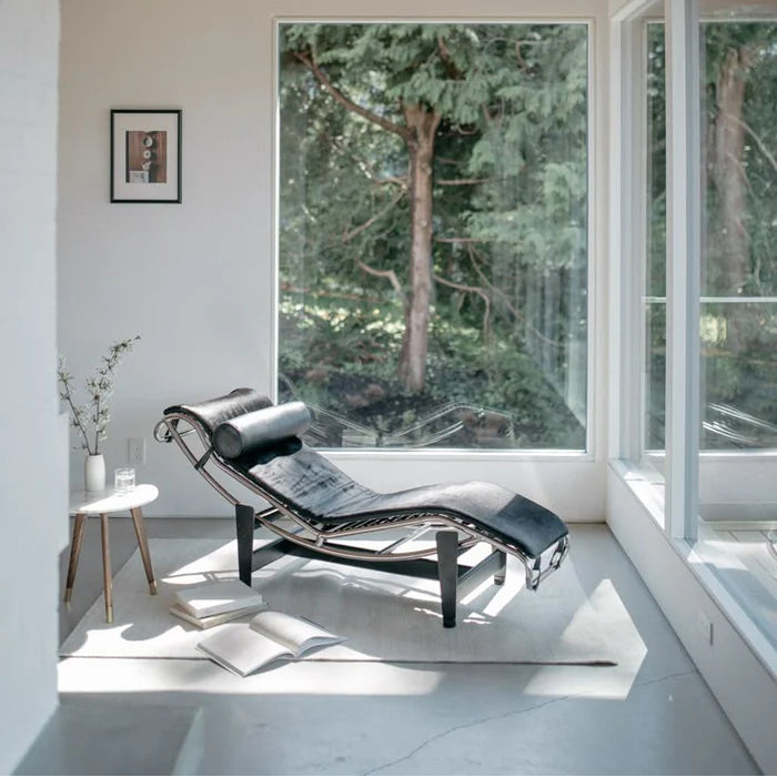 Lounge Chair – Iconic Modern Reclining Chair